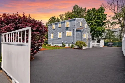 47 Leonardo Ave 1