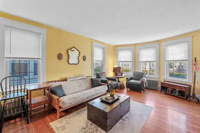 9 Glover St #1 1