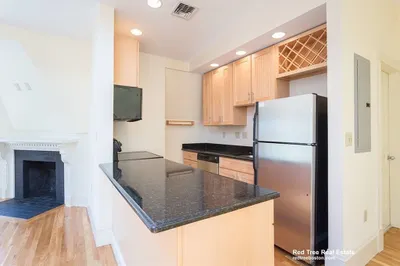 195 Commonwealth Ave #2