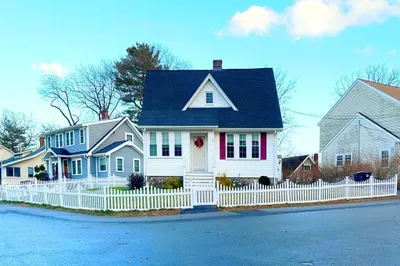 2 Great Pond Rd