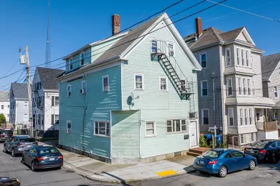 76 Acushnet Ave 1