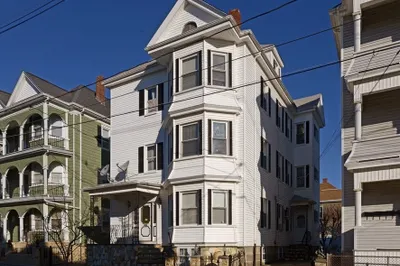 31 Sidney St #1