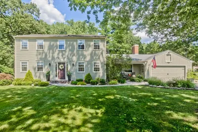 1 Sylvan Dr 1