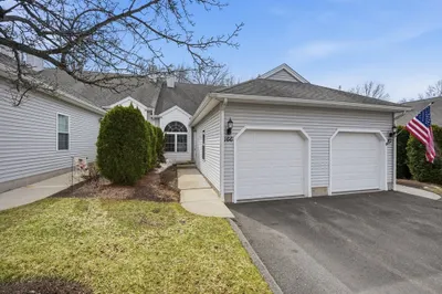 166 Brookfield Ln #166 1