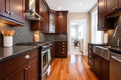 164 Strathmore Rd #23