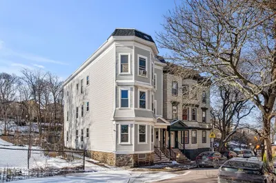 18-20 Highland Ave #1