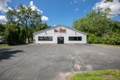 518 Southampton Rd 1