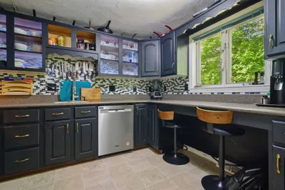 125 Chapin Rd #3D