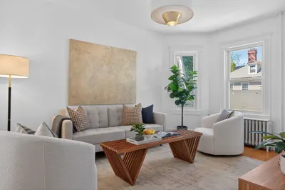 83 Glen Rd #2