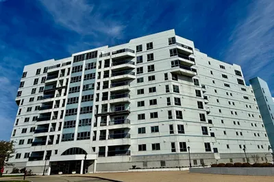 2001 Marina Drive #515
