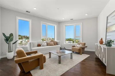 267 Old Colony Ave #605