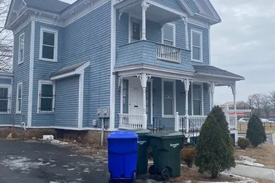 111 Bay St #111