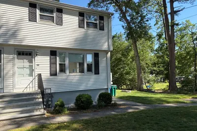 37 Sheldon St #2