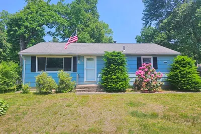65 Daniel Sq 1