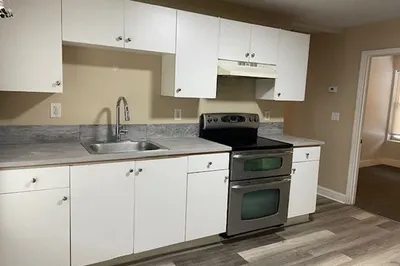 55 Allen Pl #2