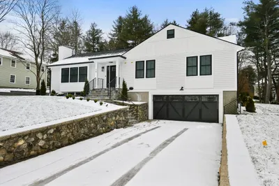 34 Spring Valley Rd