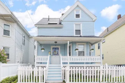 17 Higgins Ave 1