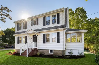 136 Marion Rd 1