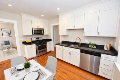 9 Bailey St #2-3 1