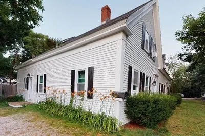 32 Station Ave #32 1