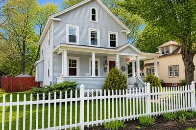 27 Holyoke St 1
