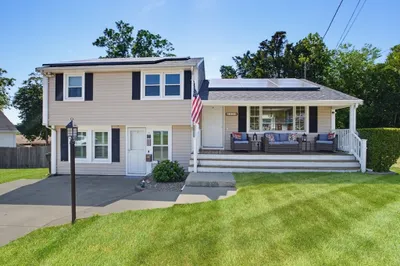 433 Pearse Road 1