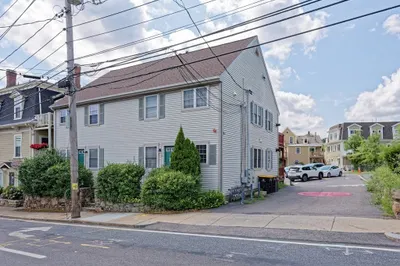 10 Elm St #B