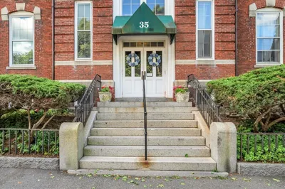 35 Flint St #106 1