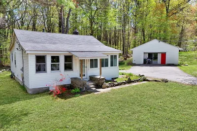 85 Colonial Dr
