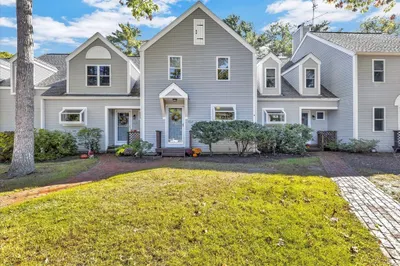 17 Southpoint Drive #17C 1