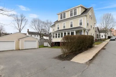 11 Cedar St #11