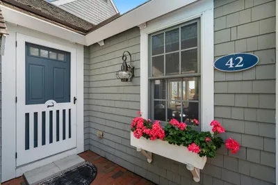 42 Landmark Ave #42 1