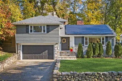 51 Sheridan Road 1