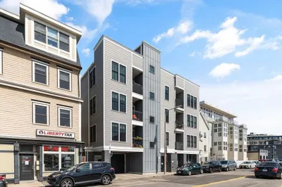 542 Dorchester Ave #301