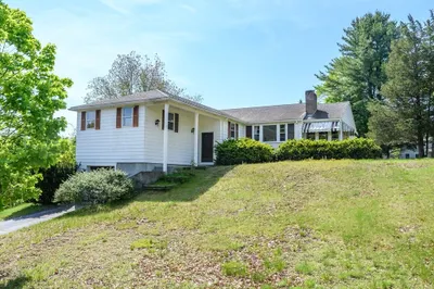4 Hickory Rd