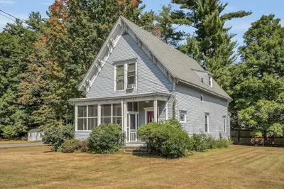 124 Old Common Rd