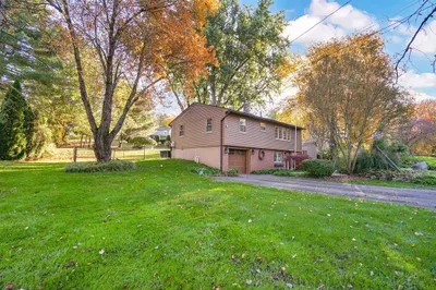 66 Westbrook Rd