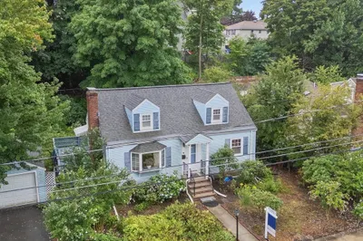 71 Farnum Road