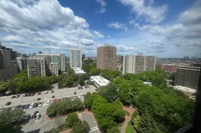 9 Hawthorne Place #15R 1