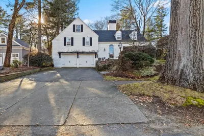 146 Arnold Rd 1