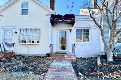 52 Main St #B 1