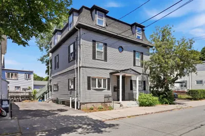 7 Carmel St 1