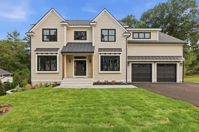 4 Eastern Ave 1