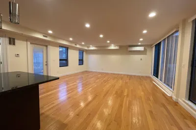 1616 Beacon St #3 1