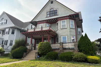 977 South St #1 1