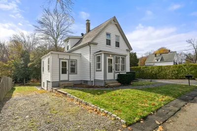 19 Wildwood Ave 1