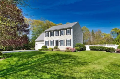 228 Old Westport Rd 1