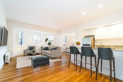 236 Beacon St #1H