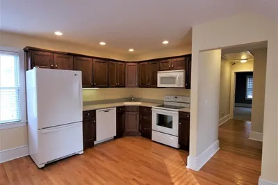 16 Hodges St #B 1