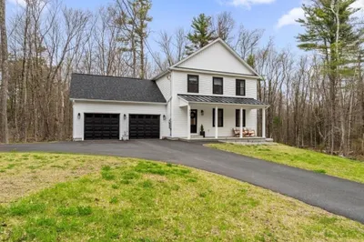 560 Queen Lake Rd